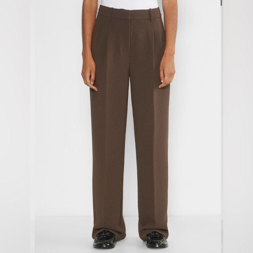 Aritzia Effortless Pant in Rich Mocha Brown (Regular Length)